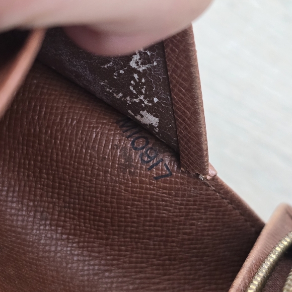 Louis Vuitton Brown Tresor Monogram Wallet - Picture 6 of 7